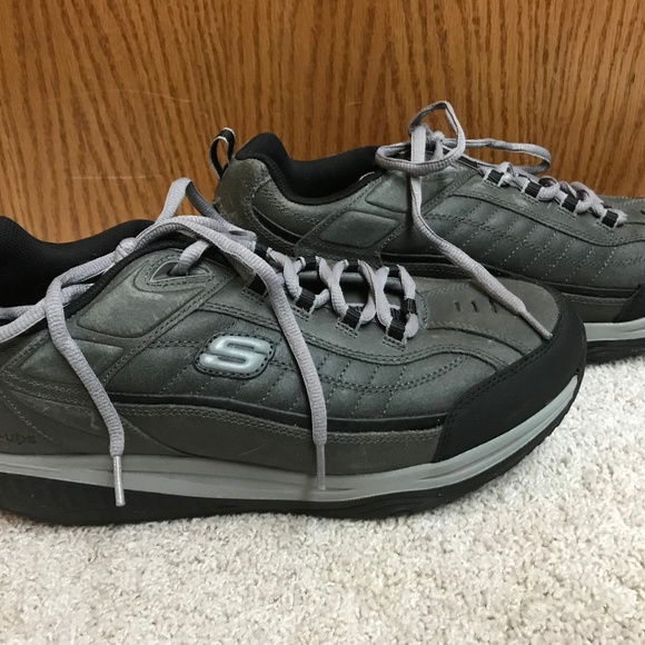 black skechers size 3